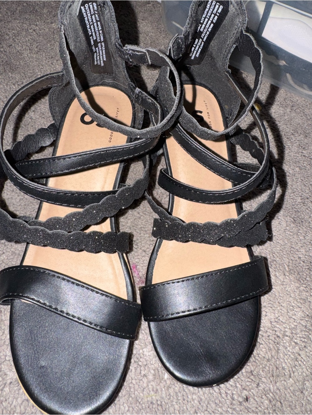 Kohl's Black Strappy SO Brand Girls Wedge Sandals with Scalloped Straps Youth 3